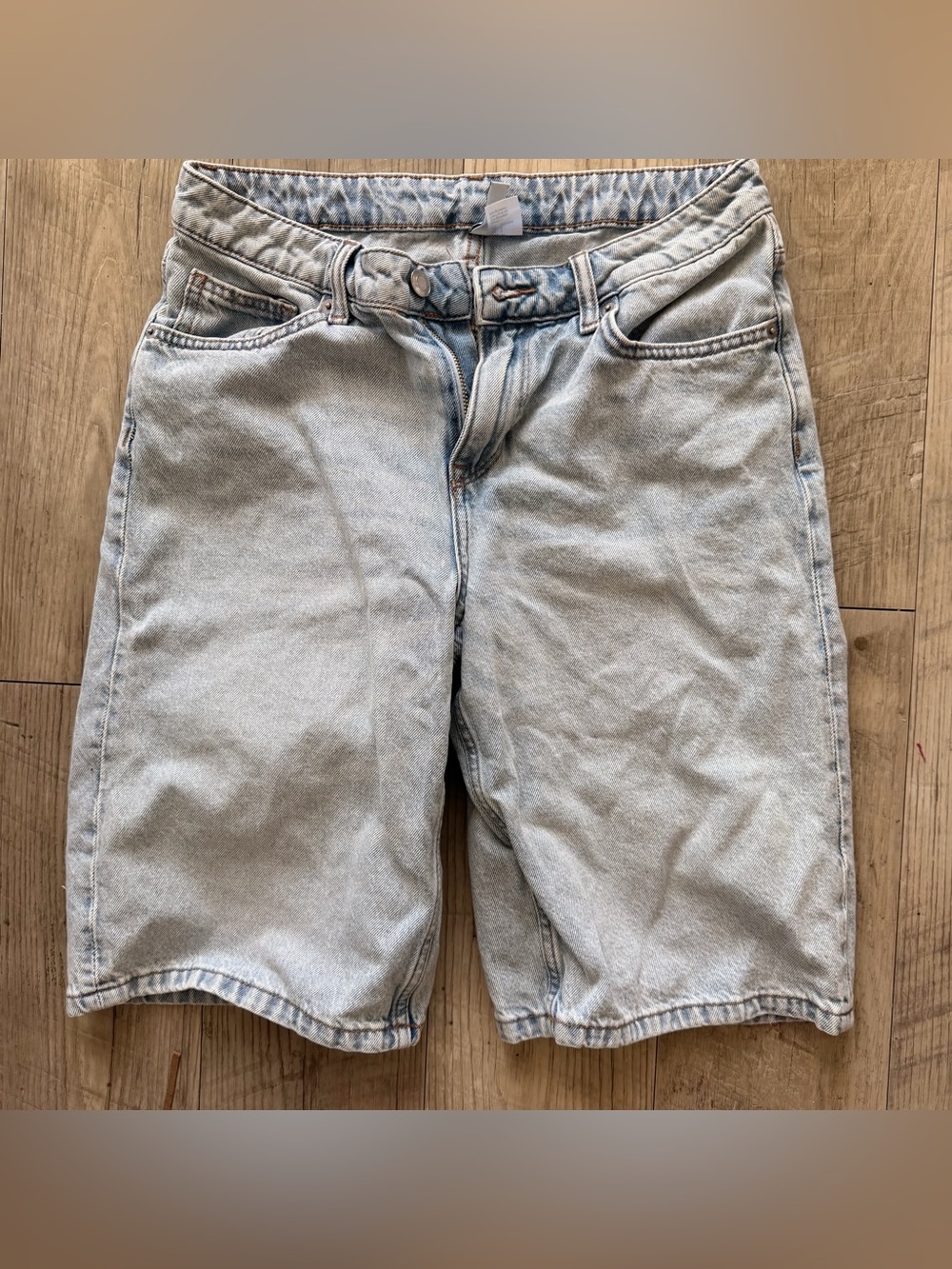H&M light blue denim Bermuda  shorts size 4